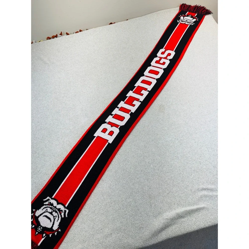 Ruffneck Scarves show your